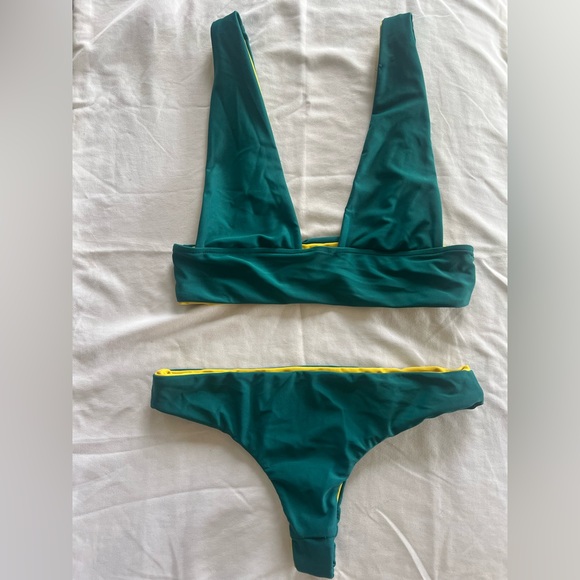 Reversible bikini - Picture 1 of 3